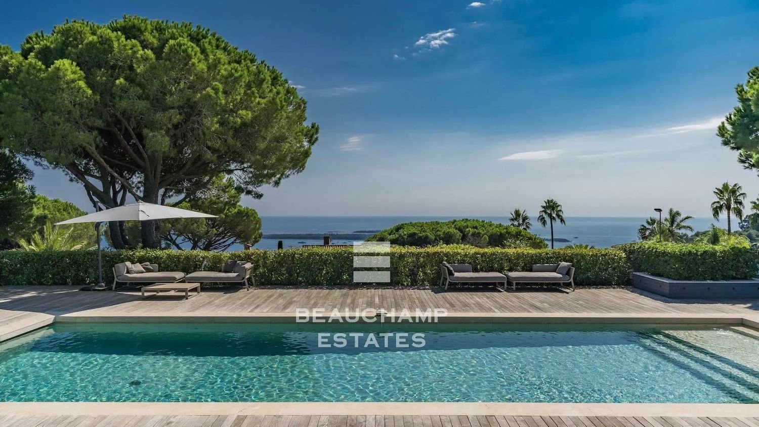 Maison à louer, 700m², Vallauris
