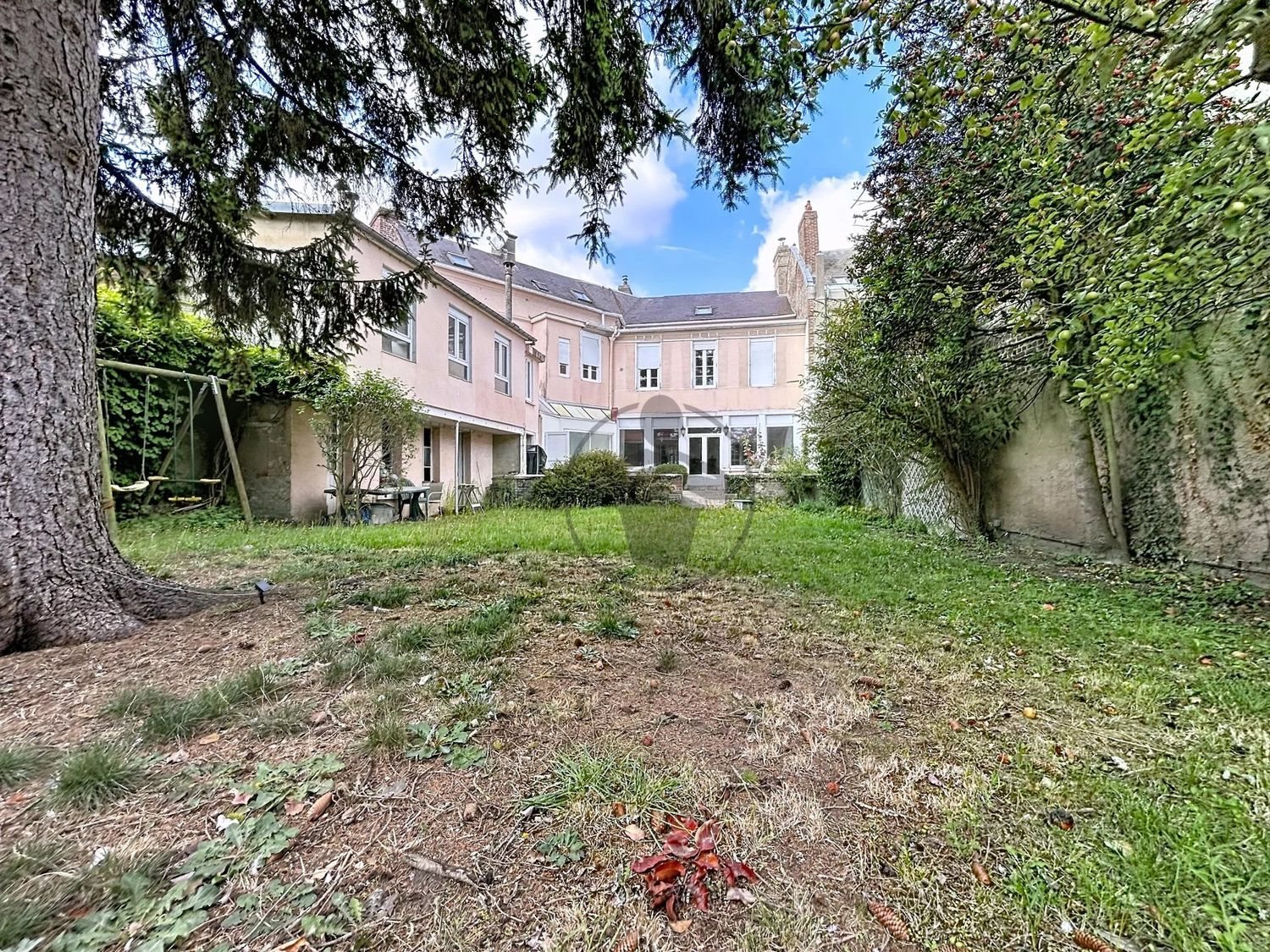 Maison à vendre, 237m², Saint-Quentin