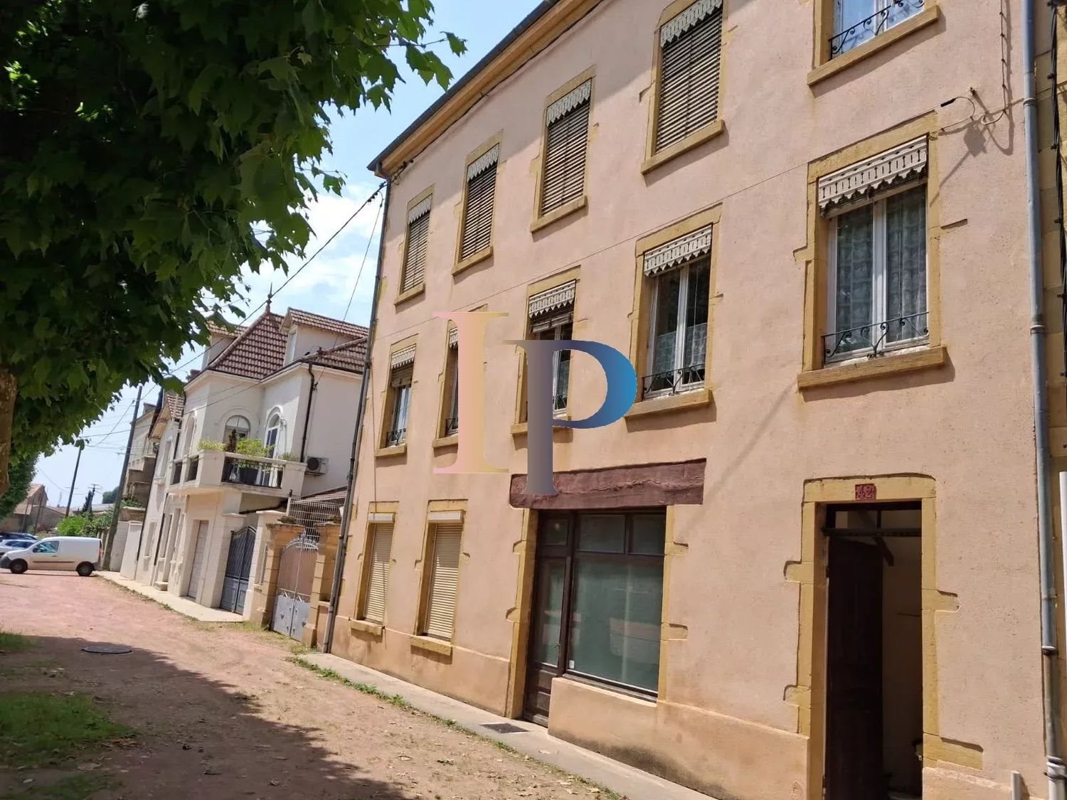 Maison à vendre, 200m², Charlieu