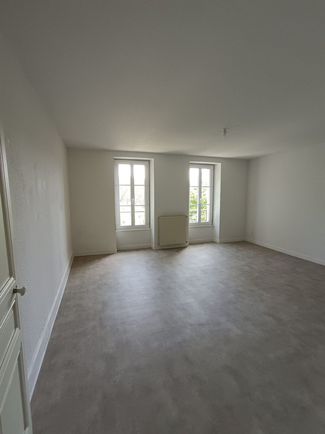 Appartement à louer, 102m², Anneyron