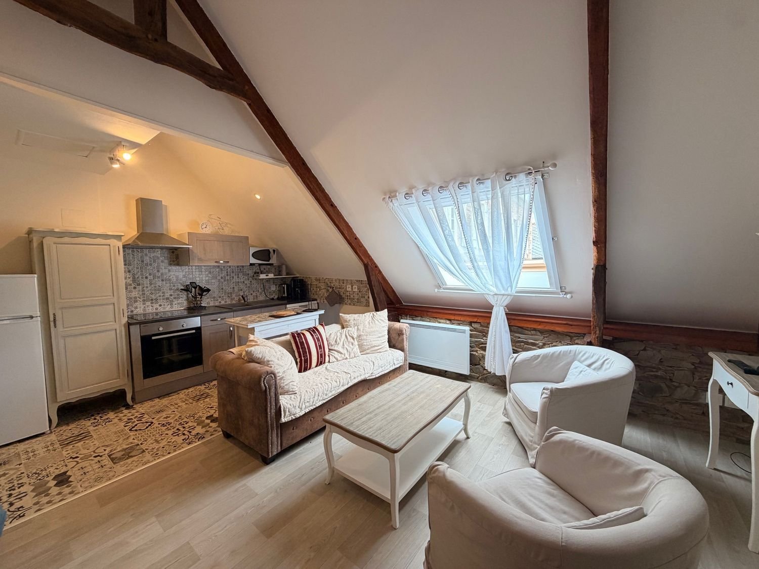 Appartement à louer, 63m², La Roche-Jaudy