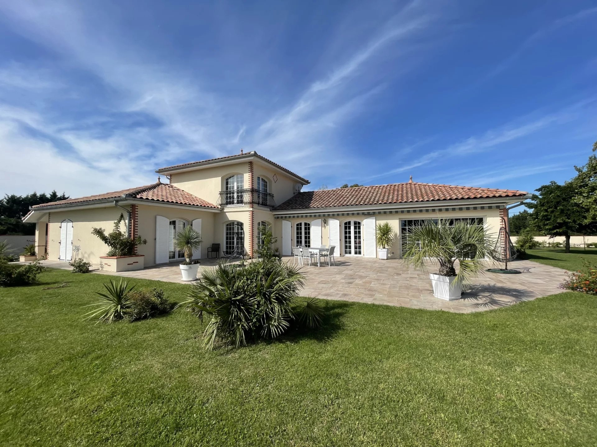 Maison à vendre, 259m², Villeneuve-du-Paréage