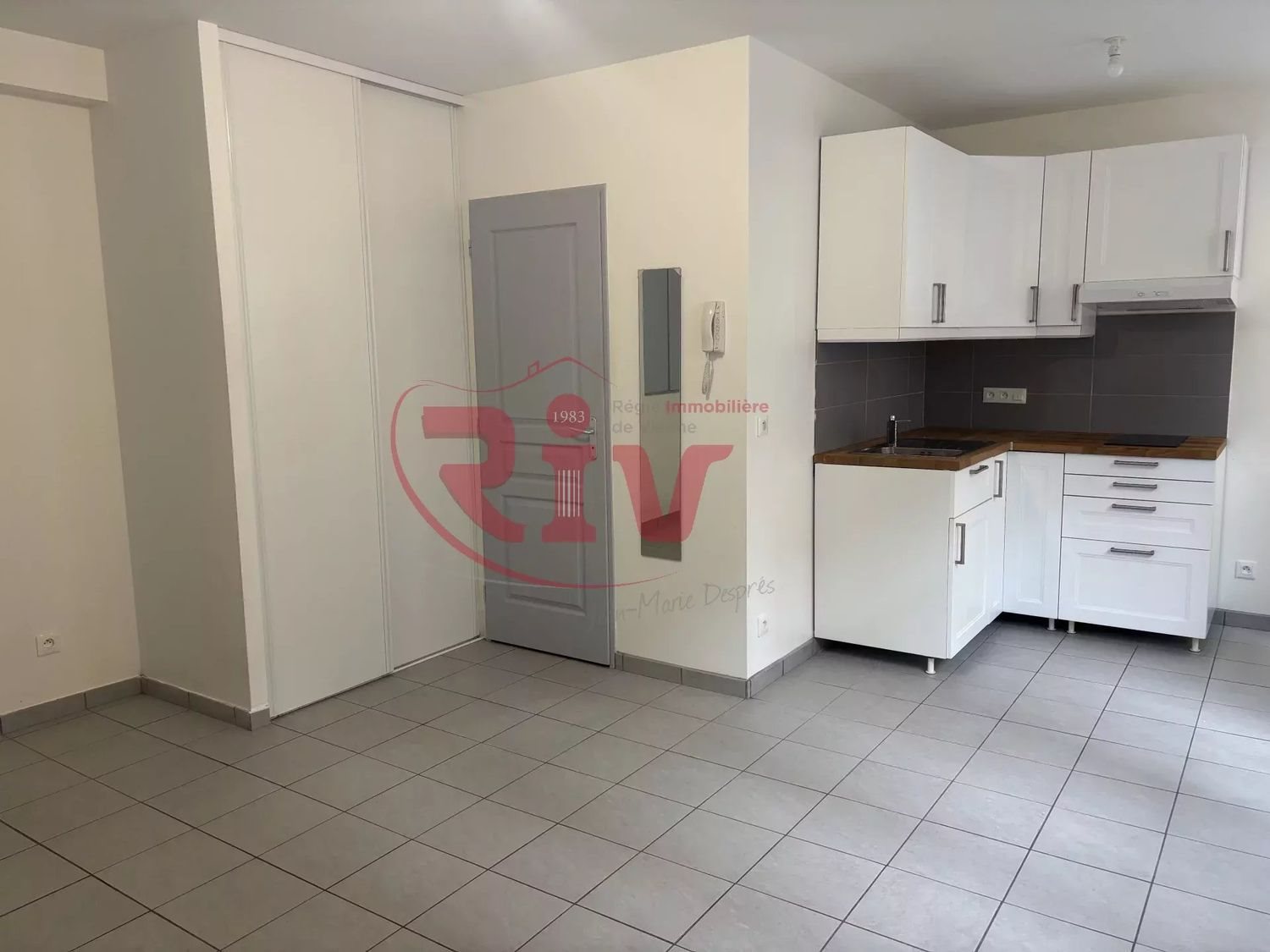 Appartement à louer, 24m², Vienne