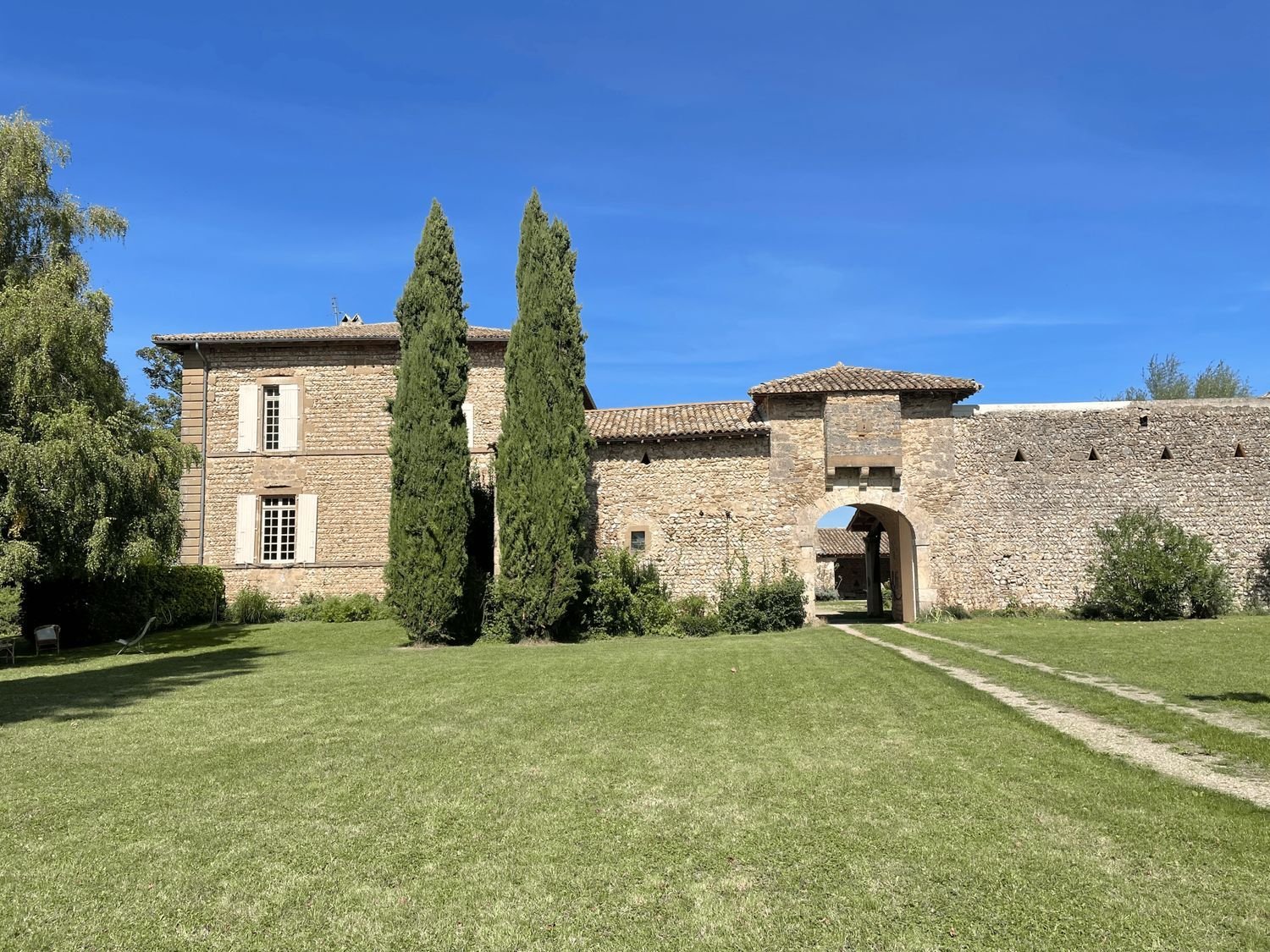 Maison à vendre, 376m², Bésayes