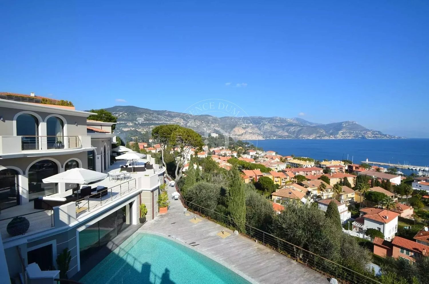 Maison à louer, 1200m², Saint-Jean-Cap-Ferrat