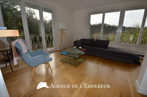 Advert pic 0