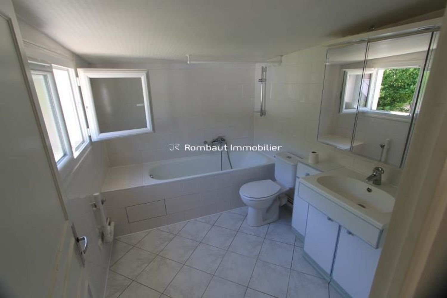 Appartement à louer, 35m², Bougival