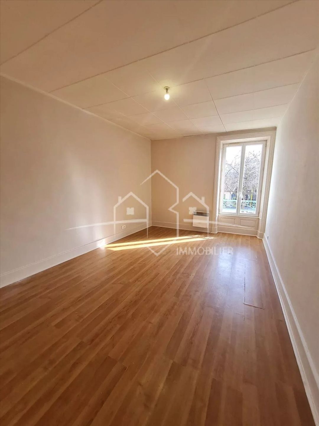 Appartement à louer, 77m², Hauterives