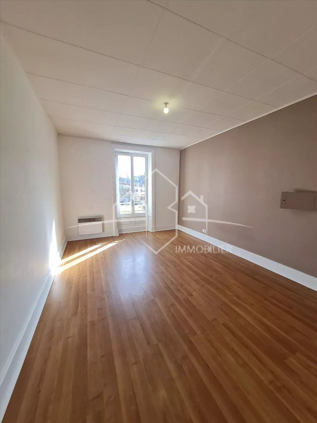 Appartement à louer, 77m², Hauterives