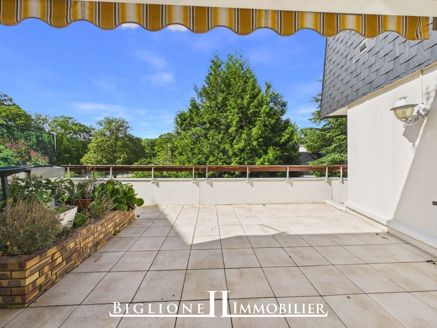 Appartement à vendre, 67m², Coubron