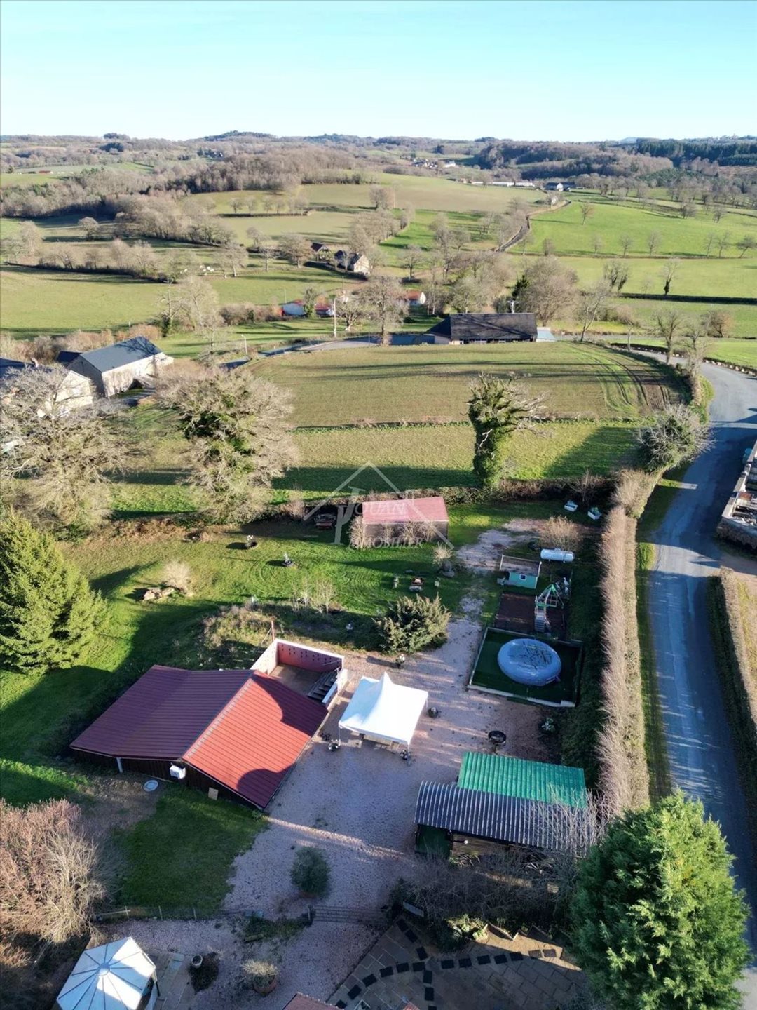 Maison à vendre, 322m², Gouttières