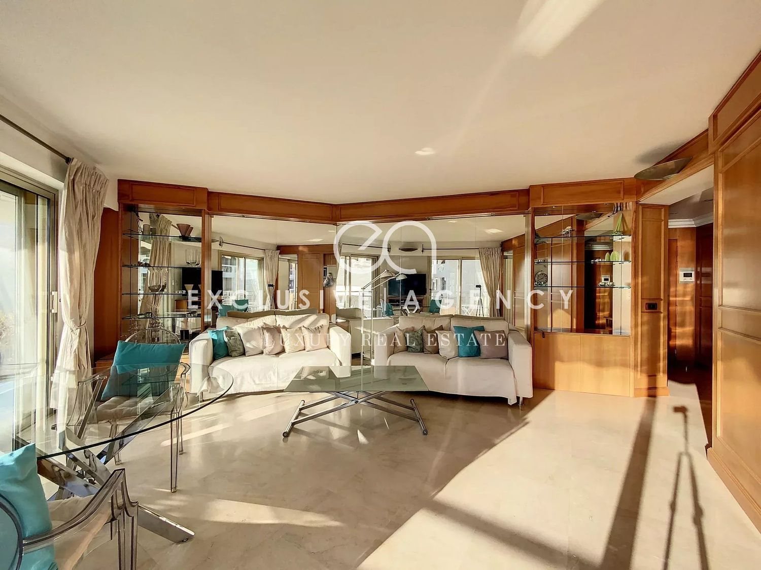 Appartement à louer, 77m², Cannes
