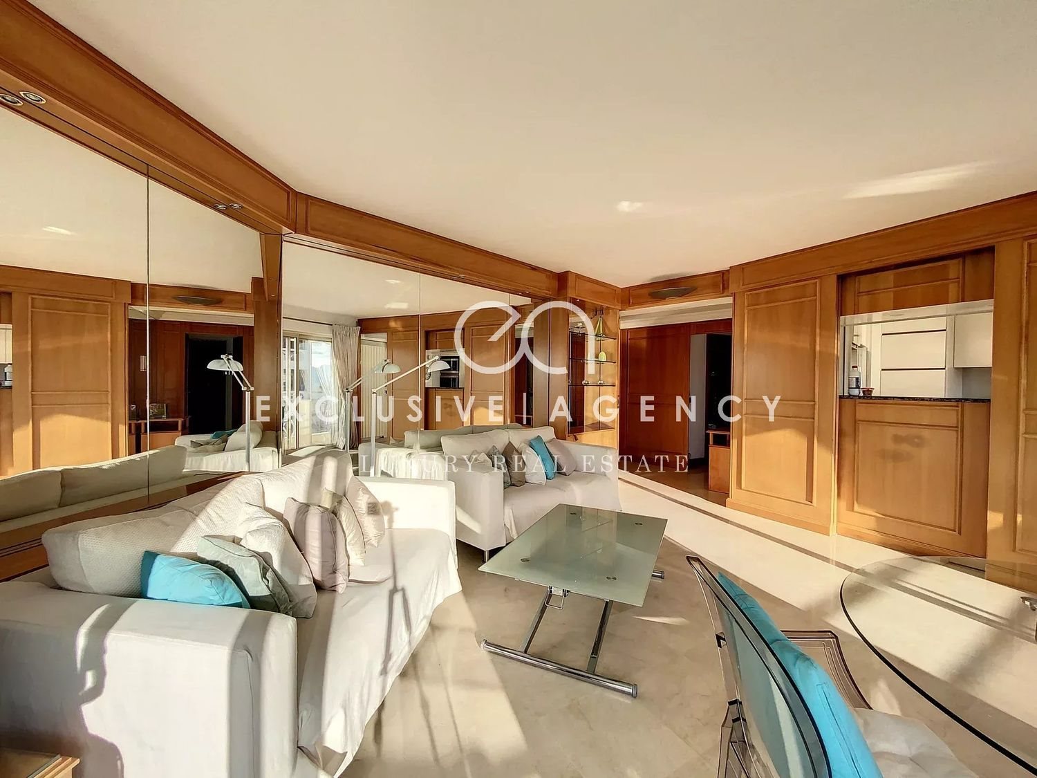 Appartement à louer, 77m², Cannes