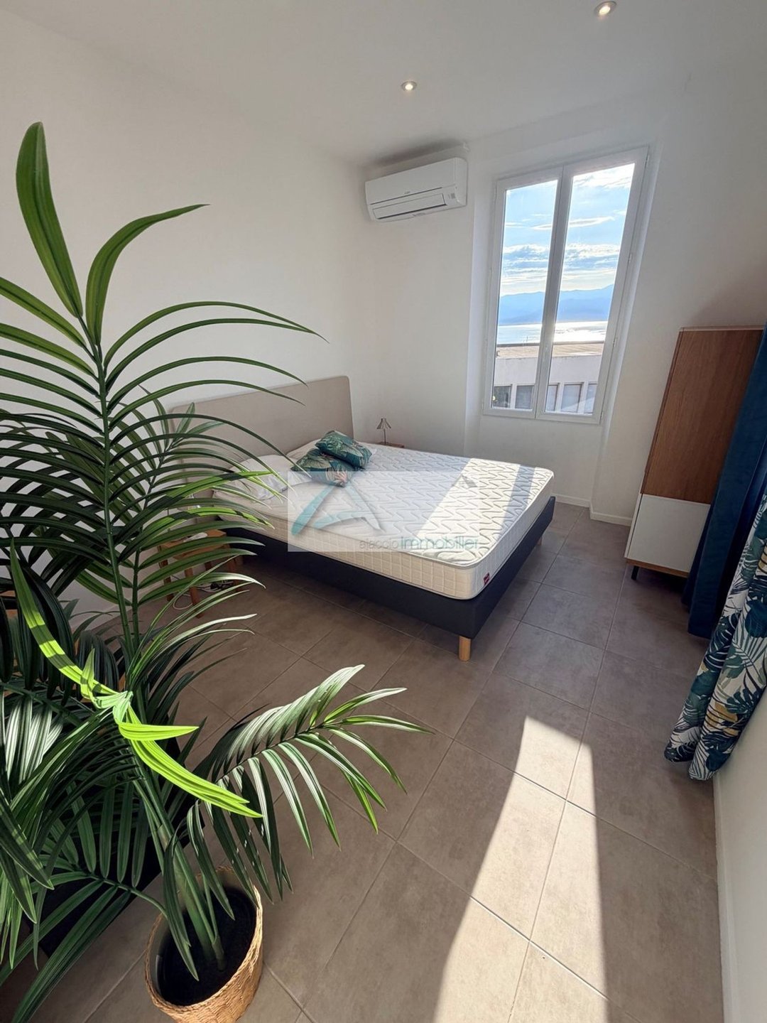 Appartement à louer, 45m², Ajaccio