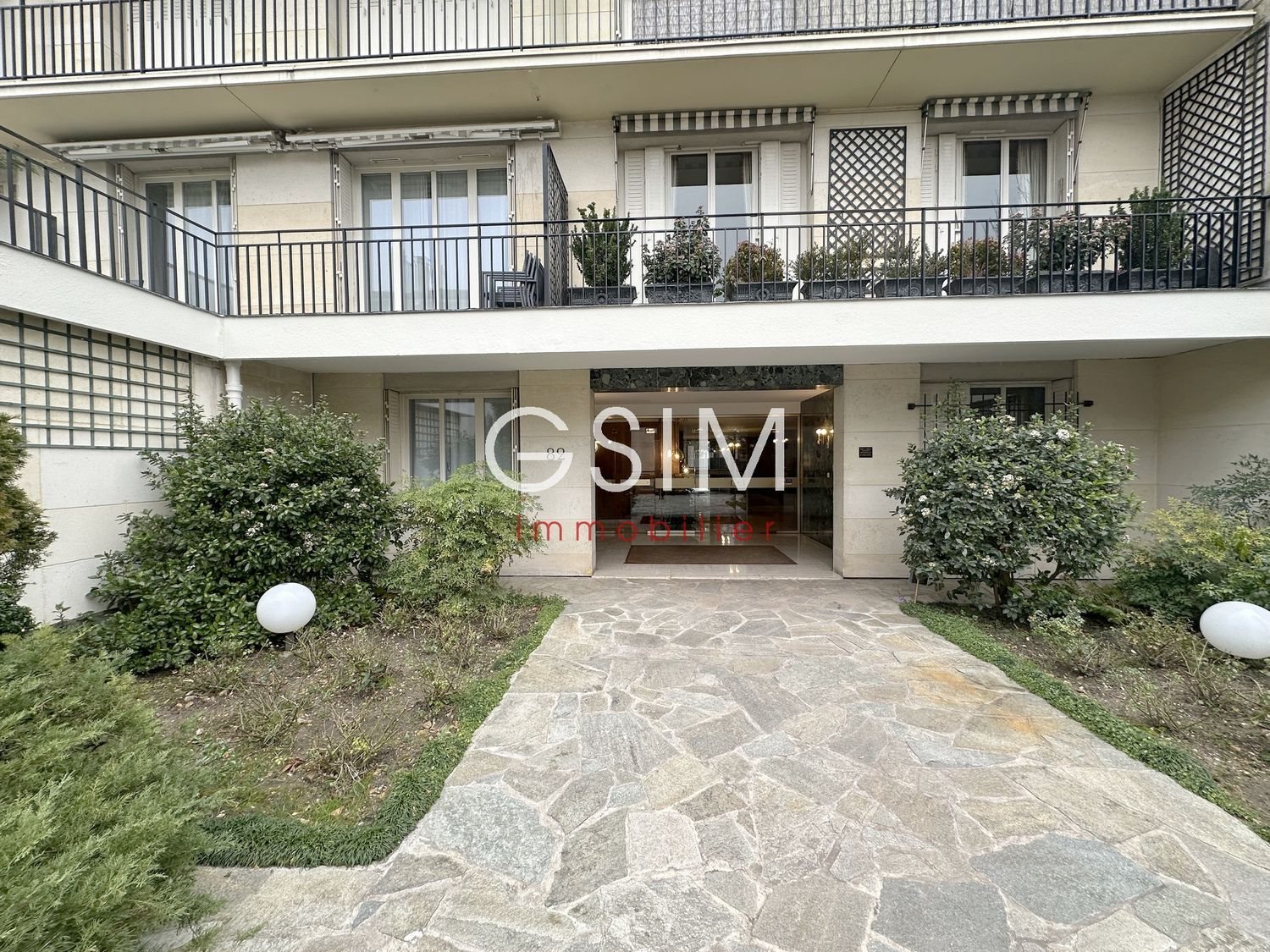 Appartement à louer, 72m², Garches