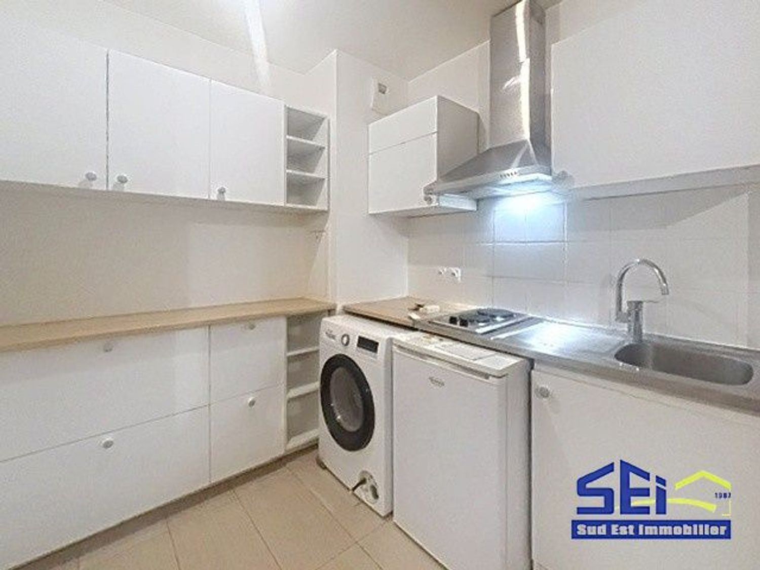 Appartement à louer, 28m², Saint-Maurice