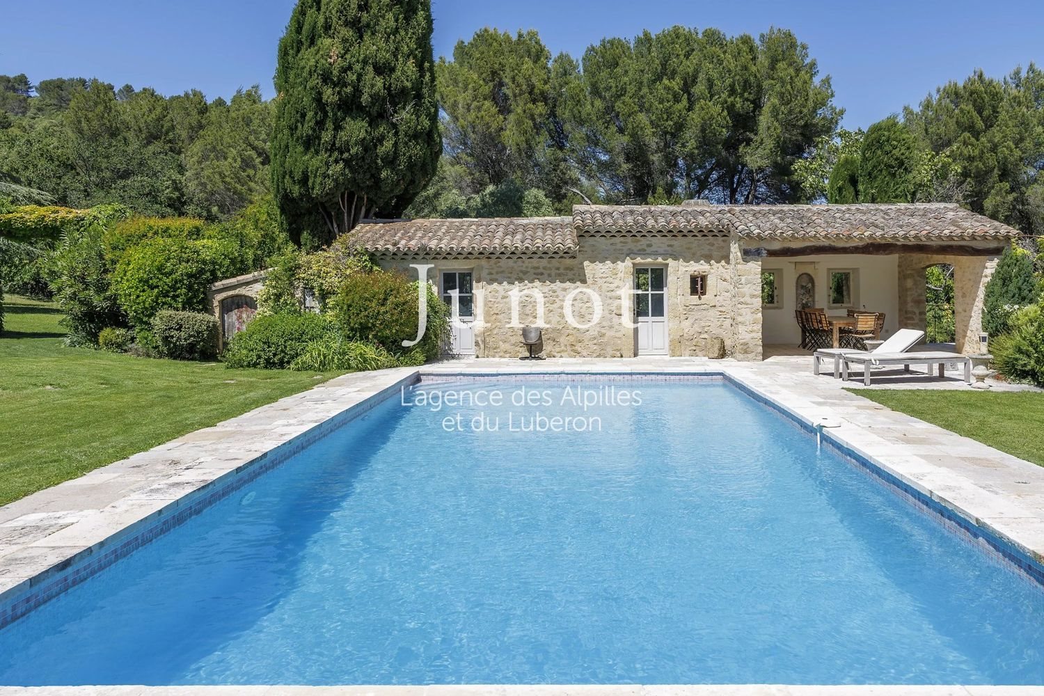 Maison à vendre, 380m², Lauris