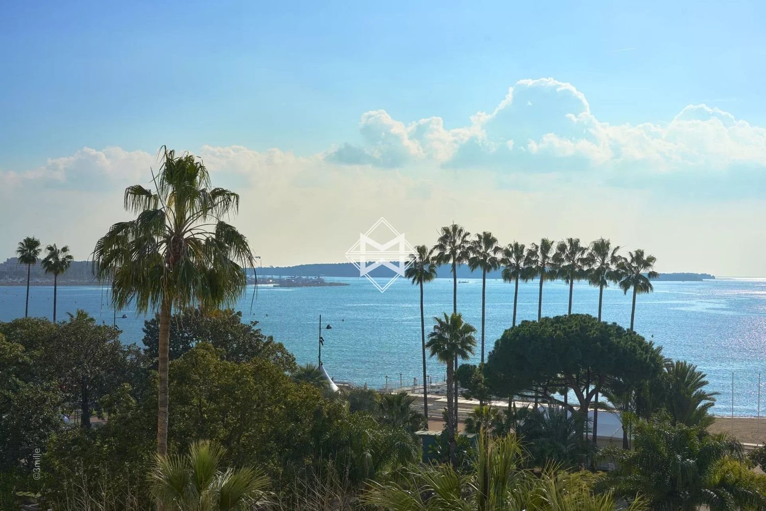 Appartement à louer, 74m², Cannes