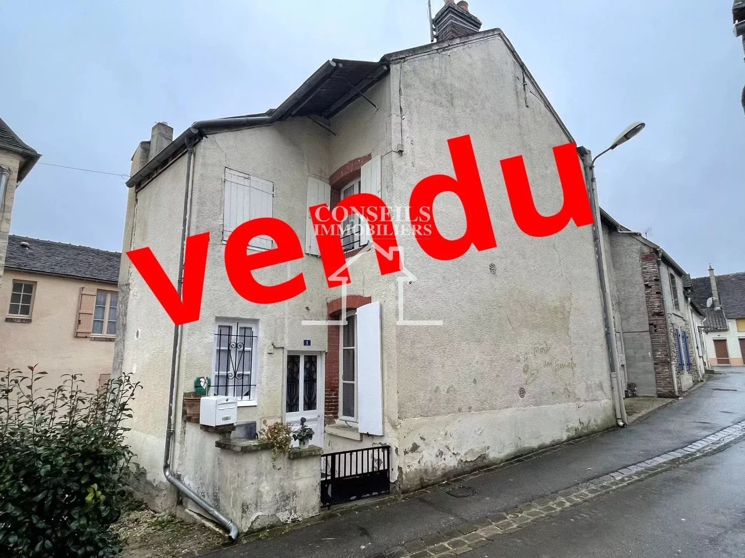 Maison à vendre, 47m², Saint-Julien-du-Sault