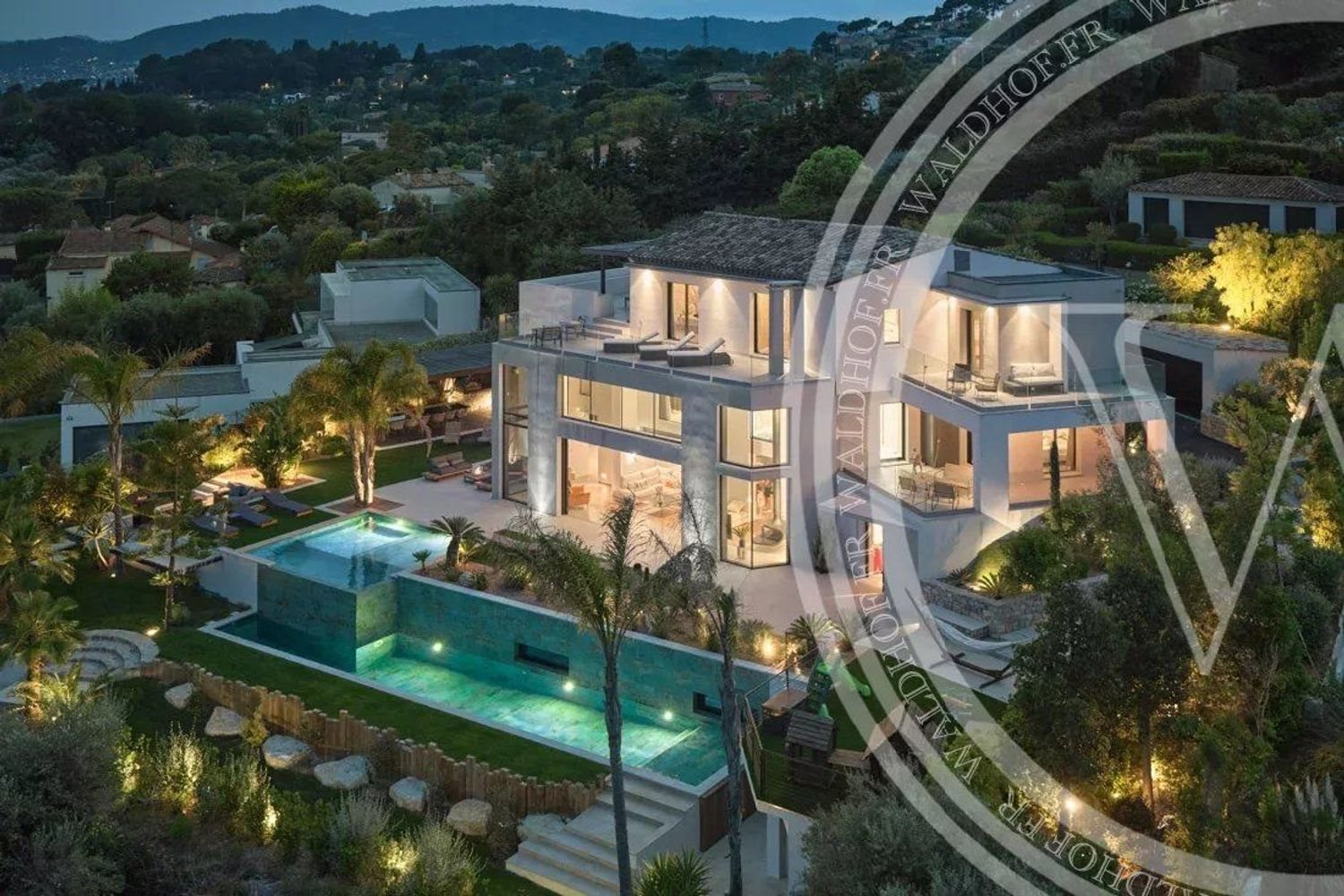 Maison à louer, 450m², Mougins