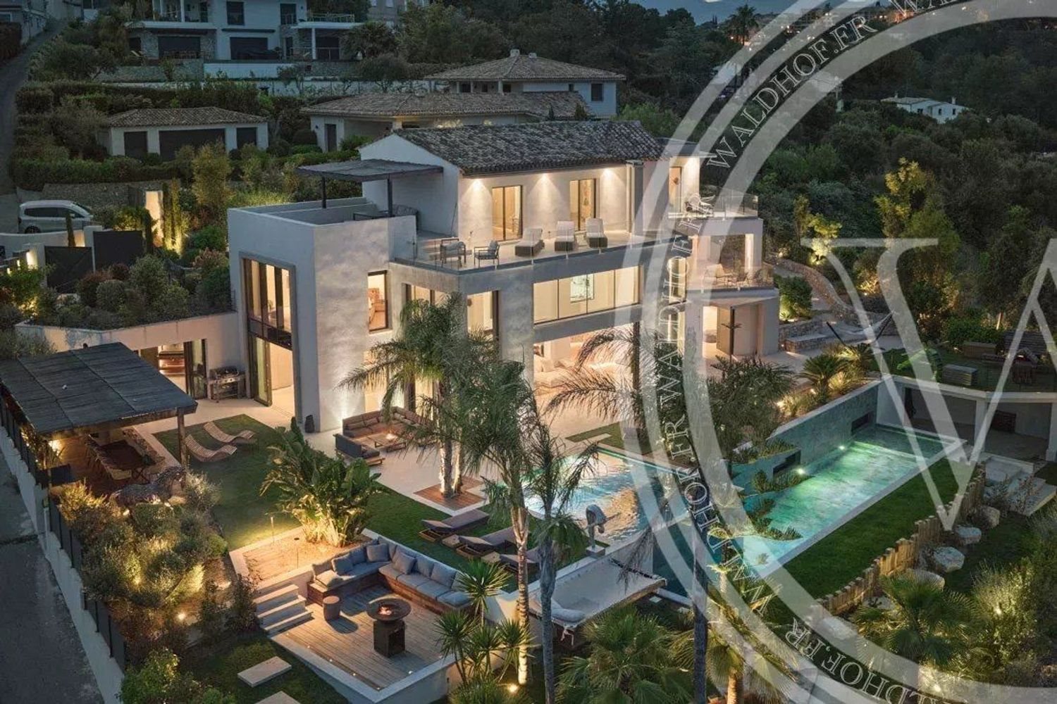 Maison à louer, 450m², Mougins
