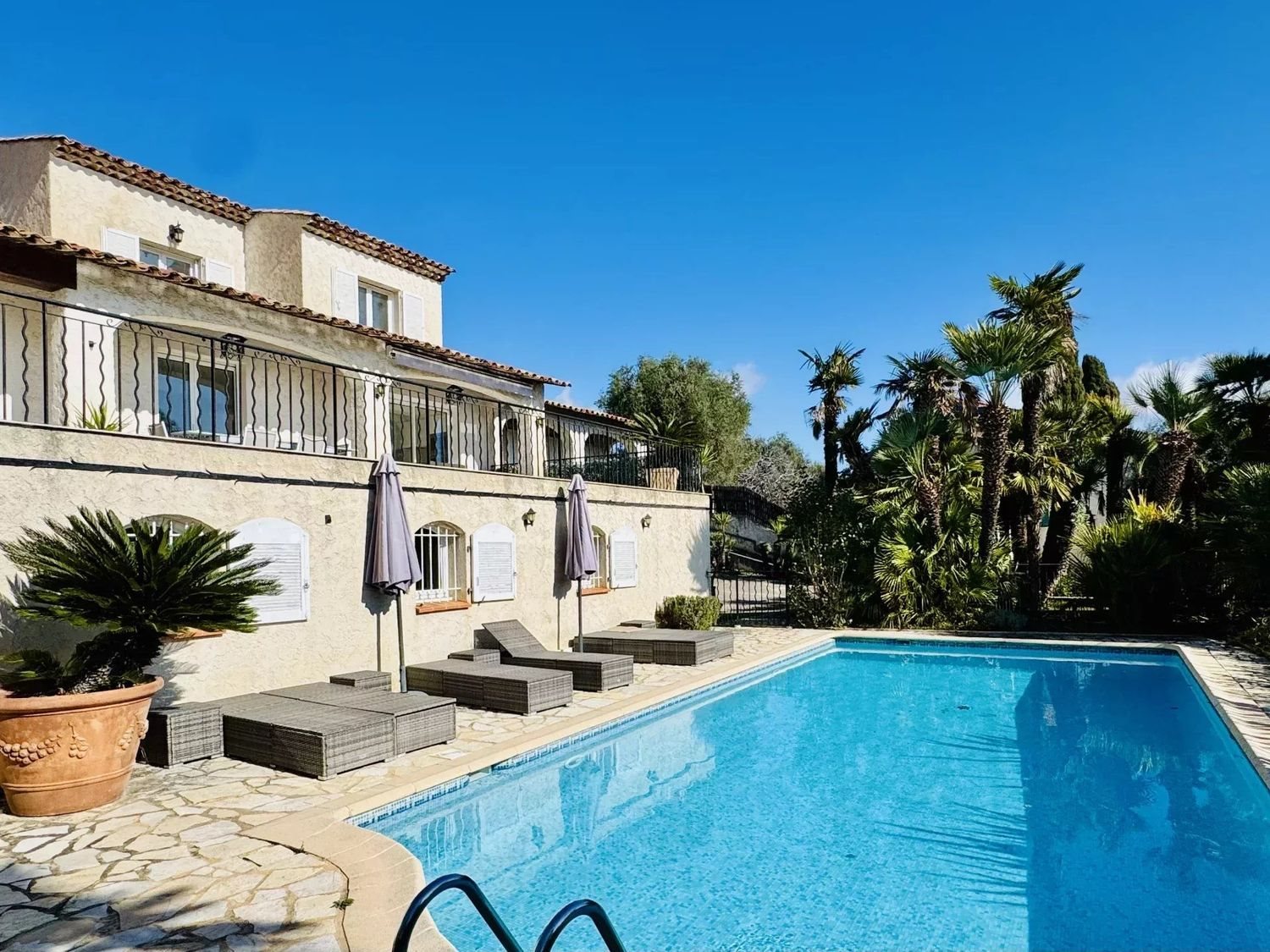 Appartement à louer, 200m², Nice