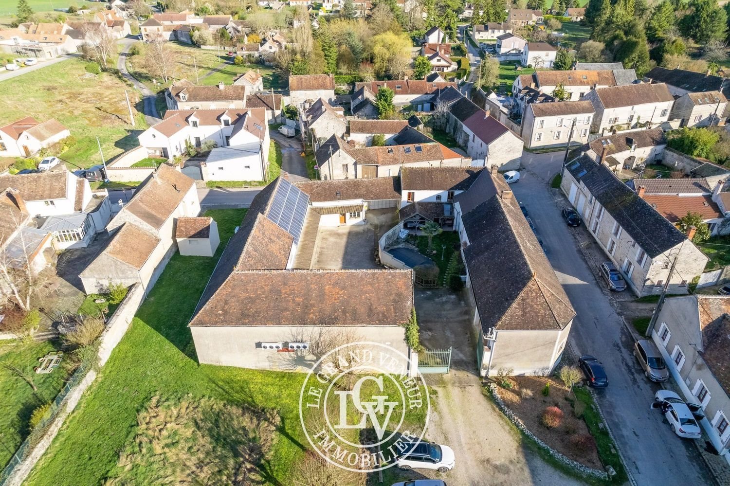 Maison à vendre, 1015m², Achères-la-Forêt