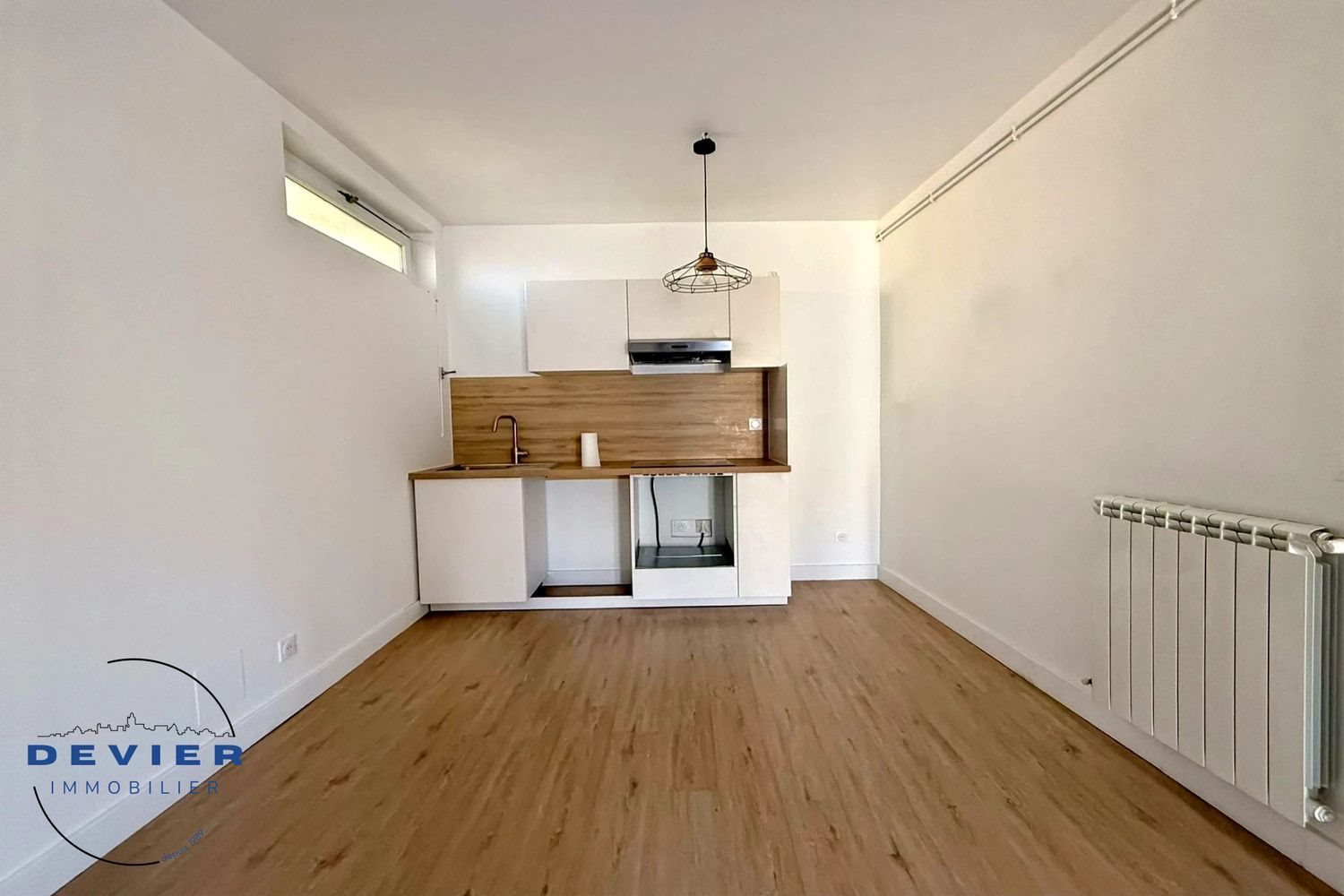 Appartement à louer, 80m², Castries