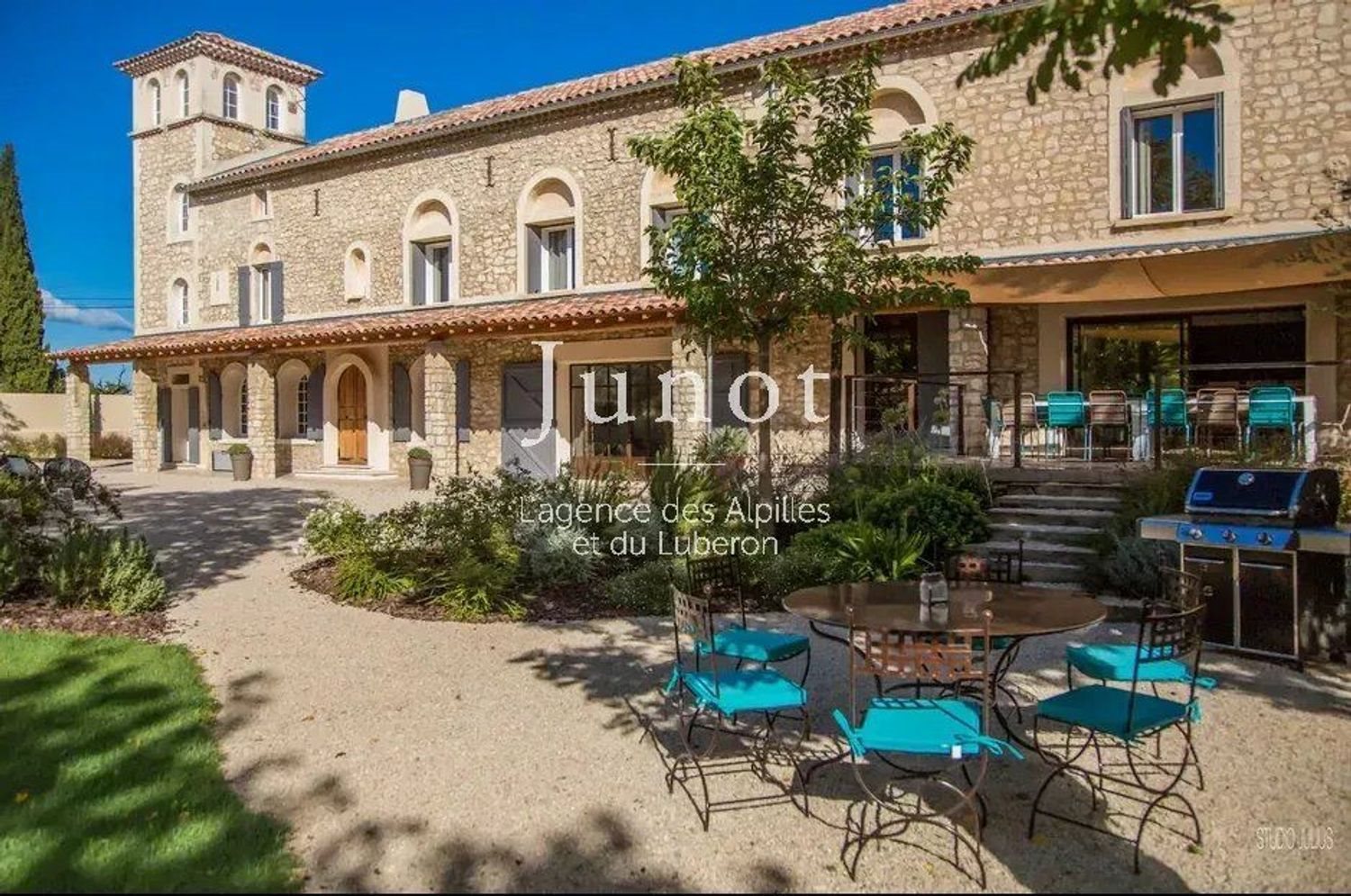 Maison à louer, 450m², Noves
