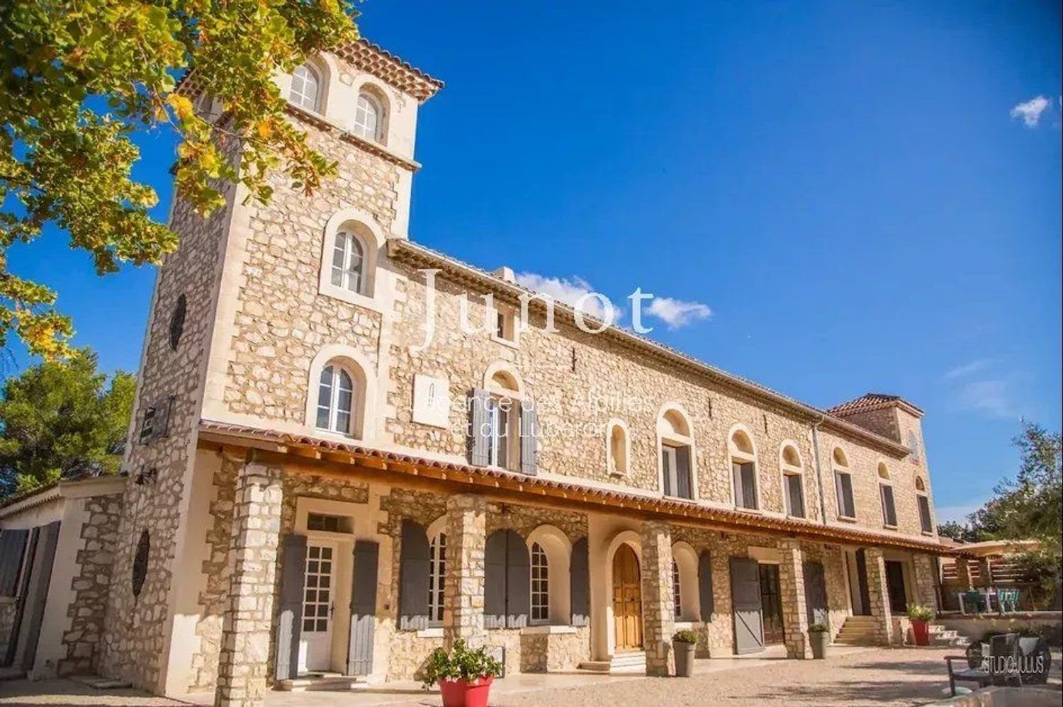 Maison à louer, 450m², Noves
