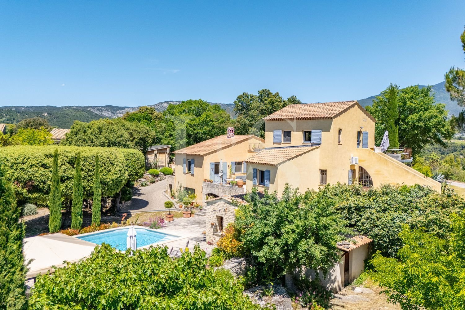 Maison à vendre, 205m², Crillon-le-Brave