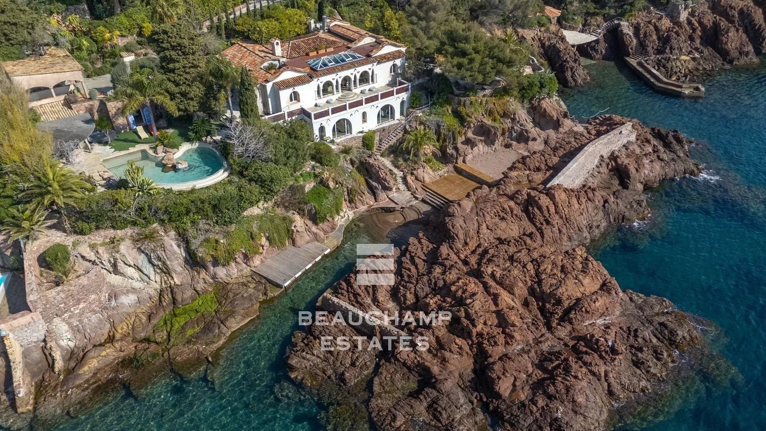 Maison à louer, 300m², Théoule-sur-Mer