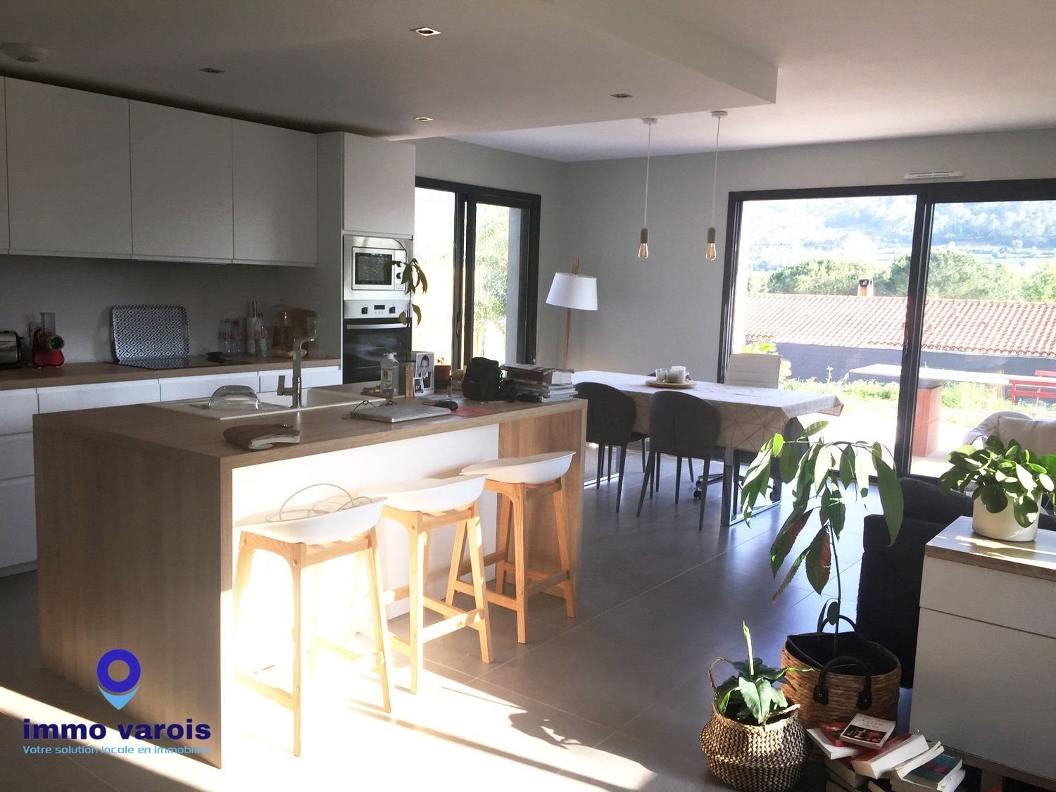Maison à vendre, 100m², Pierrefeu-du-Var