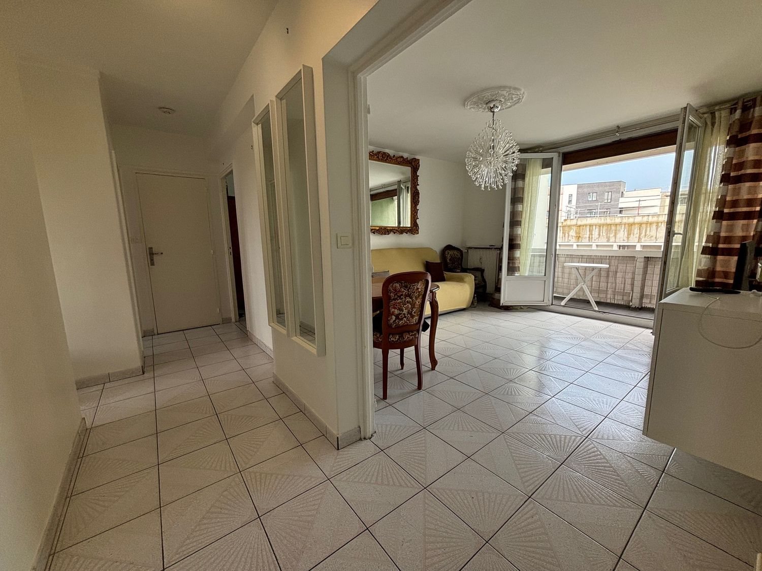 Appartement à louer, 67m², Romainville