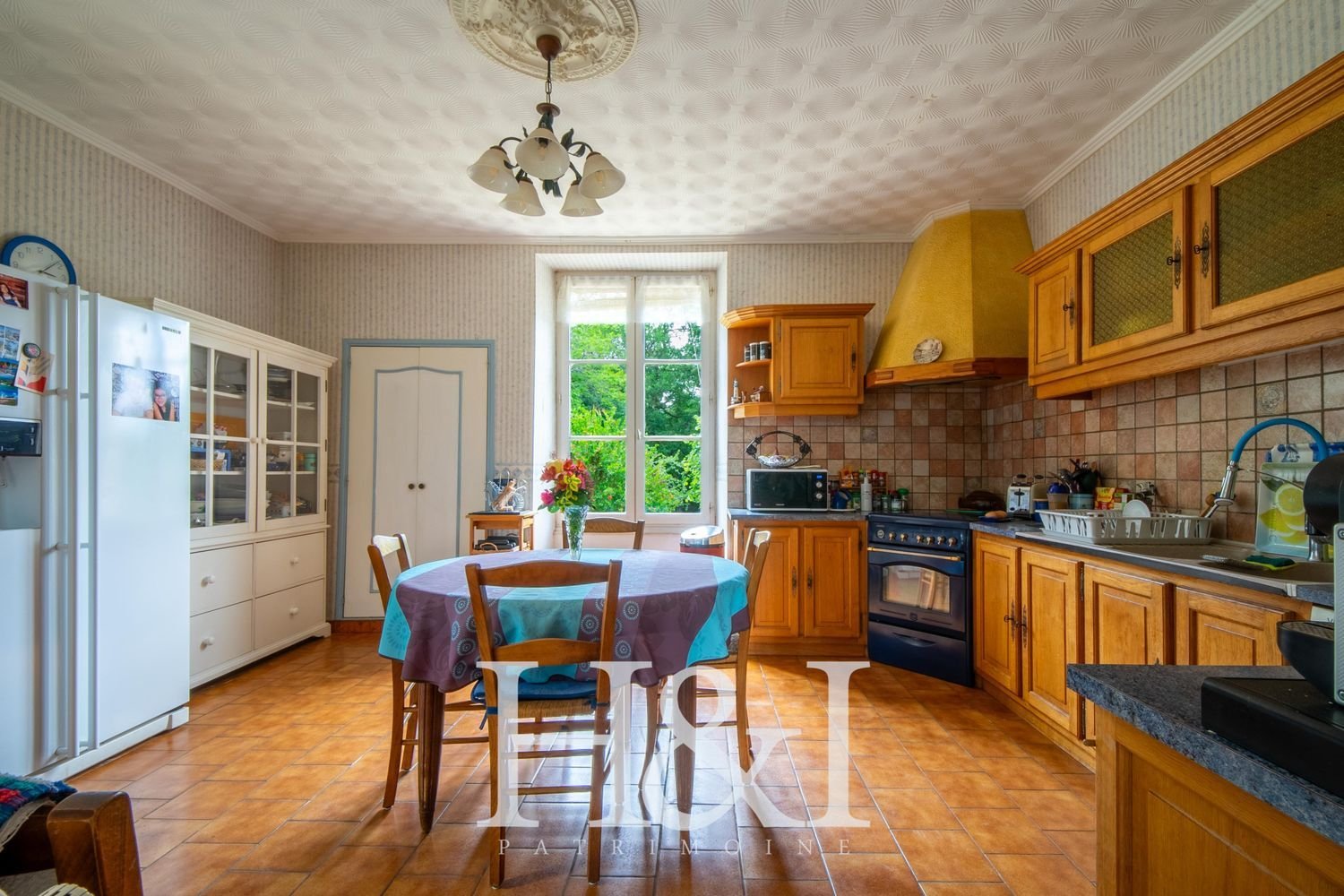 Maison à vendre, 384m², Gençay