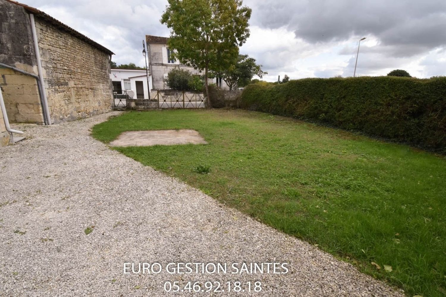 Maison à louer, 101m², Courcoury