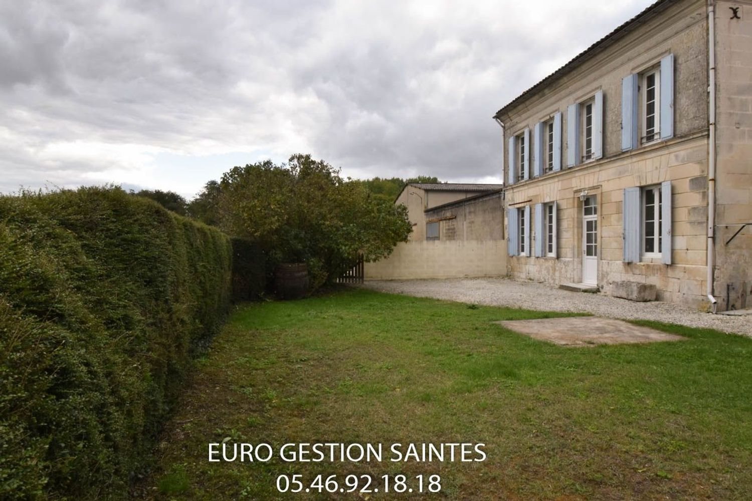 Maison à louer, 101m², Courcoury