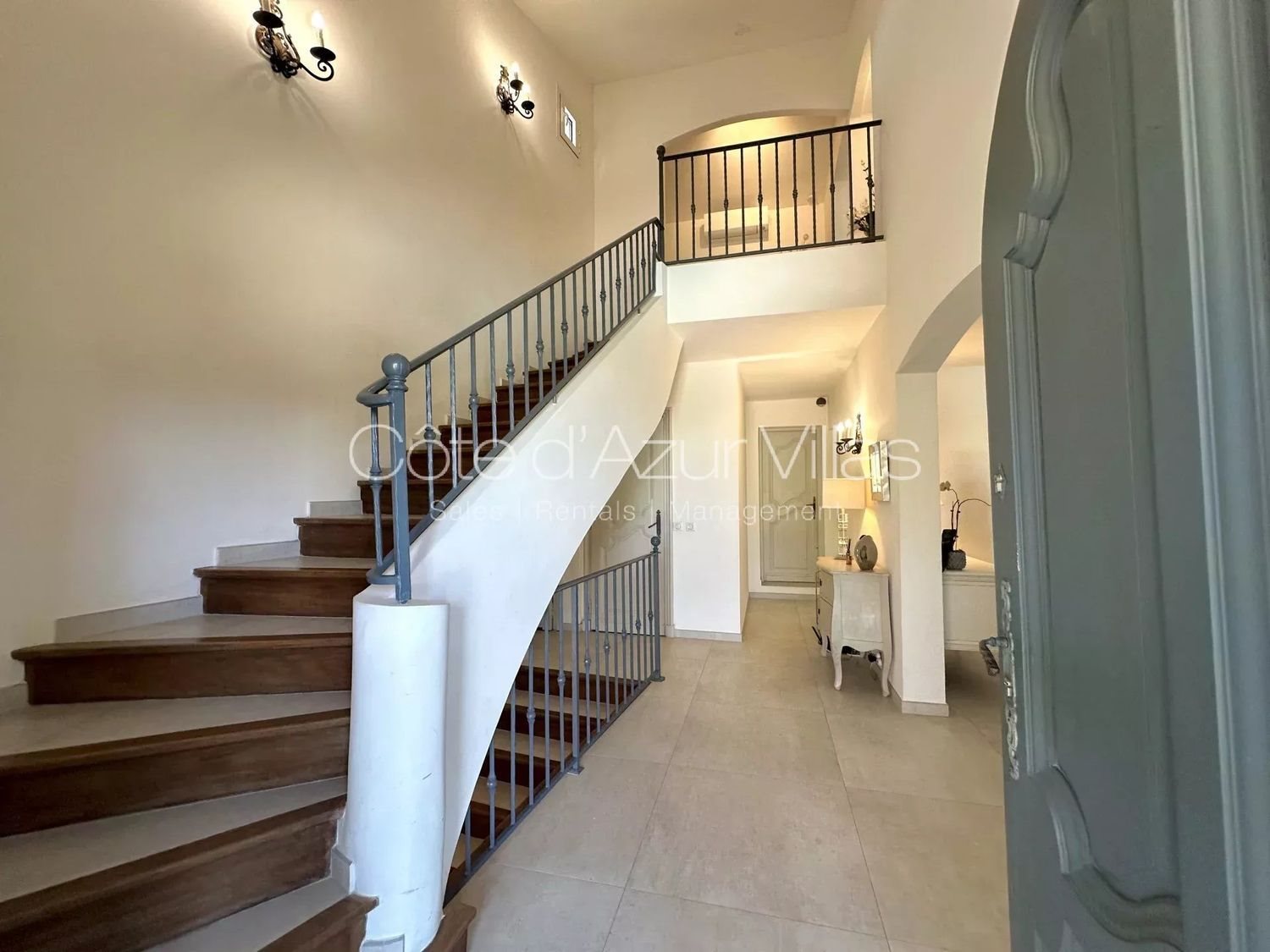 Maison à louer, 210m², Le Cannet