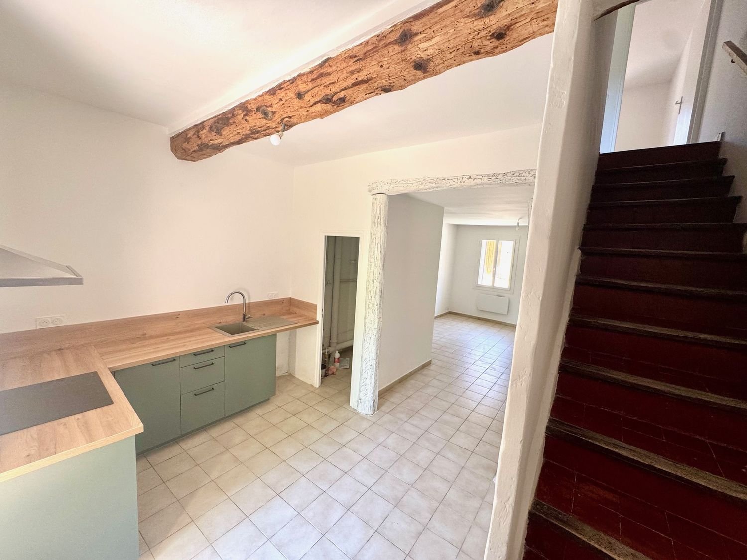 Maison à louer, 66m², Entrechaux