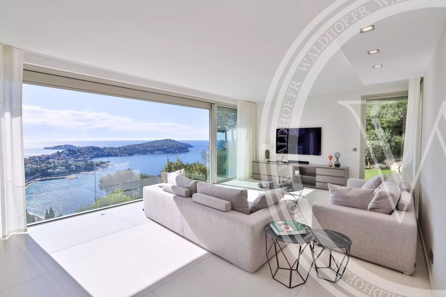 Maison à louer, 380m², Villefranche-sur-Mer