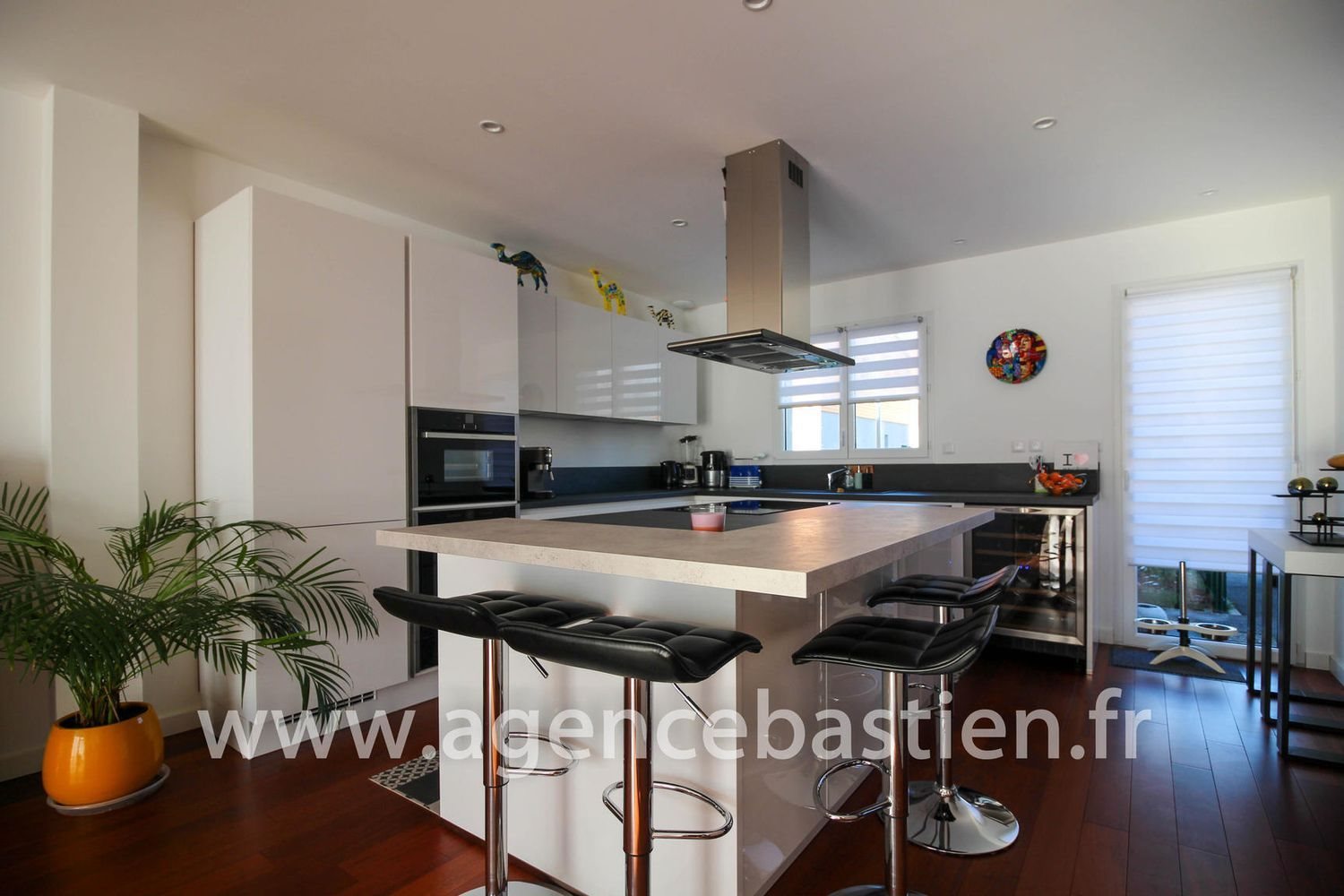 Maison à vendre, 98m², Cessy