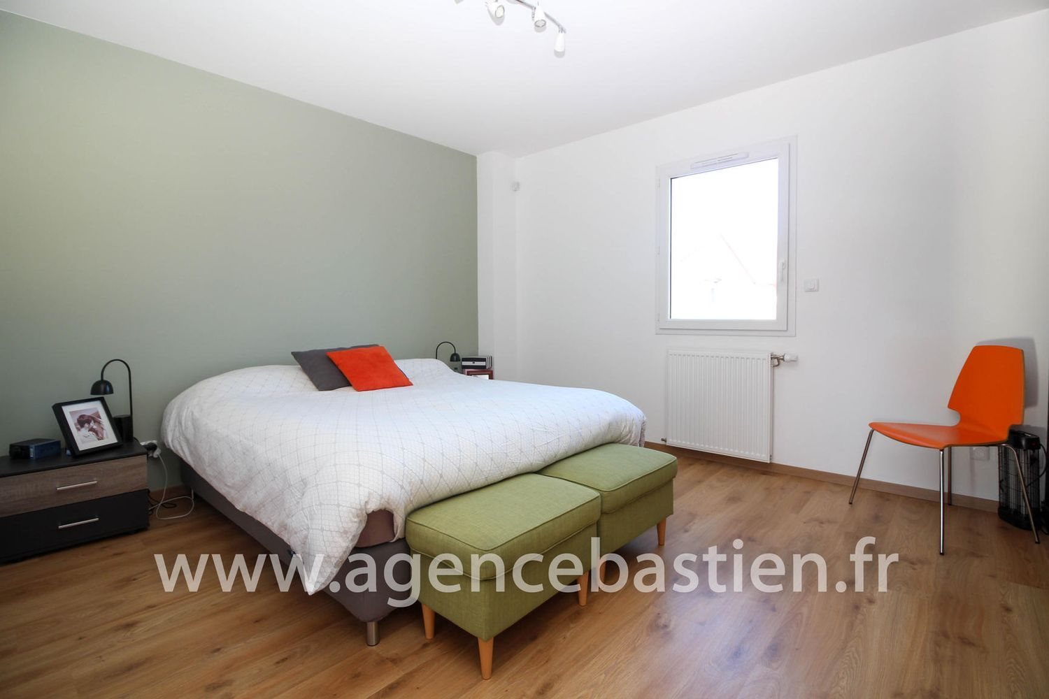 Maison à vendre, 98m², Cessy