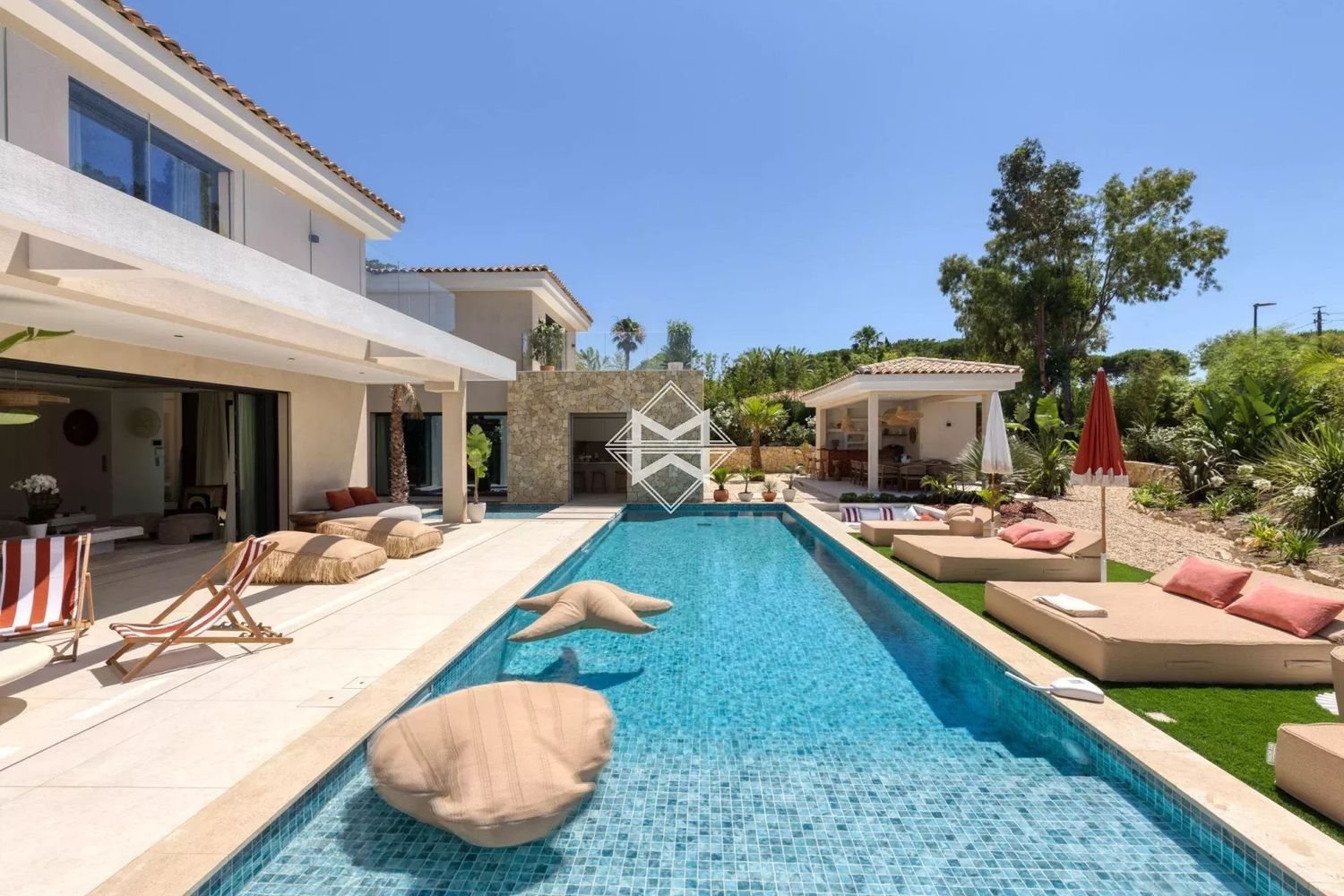 Maison à louer, 11m², Saint-Tropez