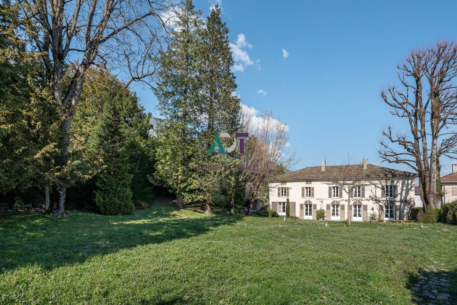 Maison à vendre, 372m², Biviers