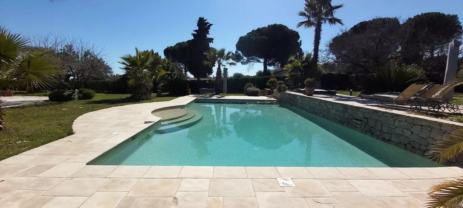 Maison à louer, 286m², Valbonne