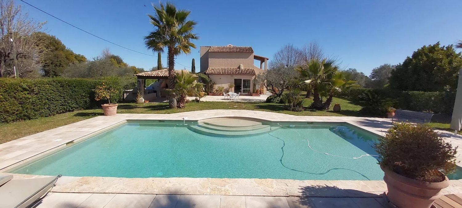 Maison à louer, 286m², Valbonne