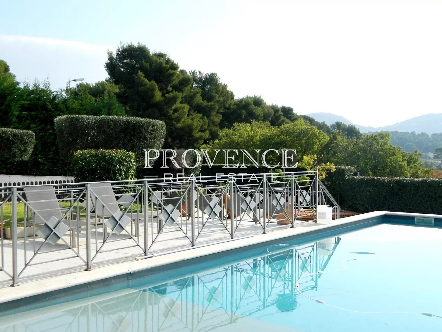 Appartement à louer, 11m², Cassis