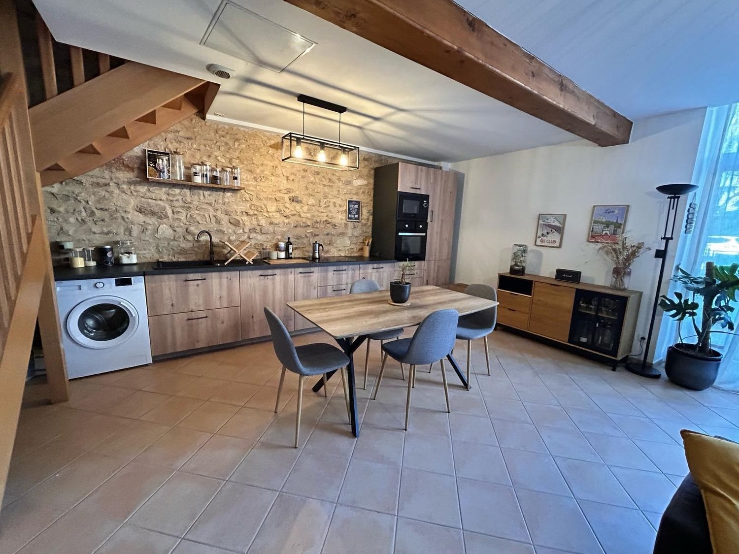 Appartement à louer, 64m², Limas