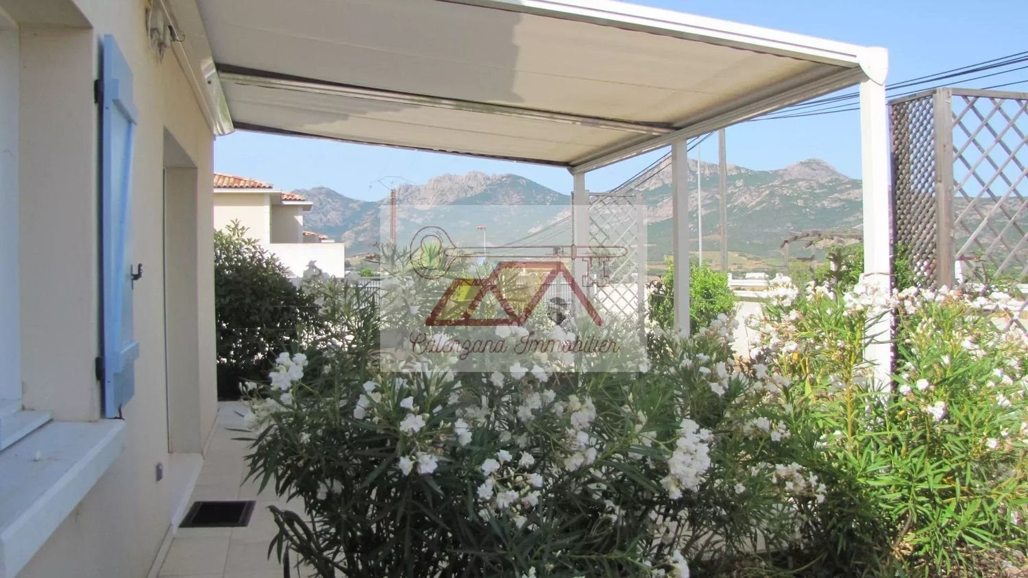 Maison à louer, 73m², Calvi