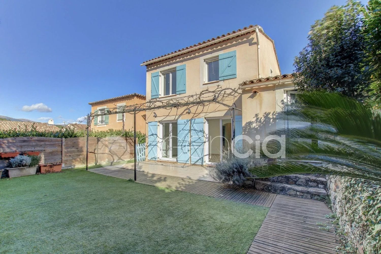 Maison à vendre, 75m², Valbonne